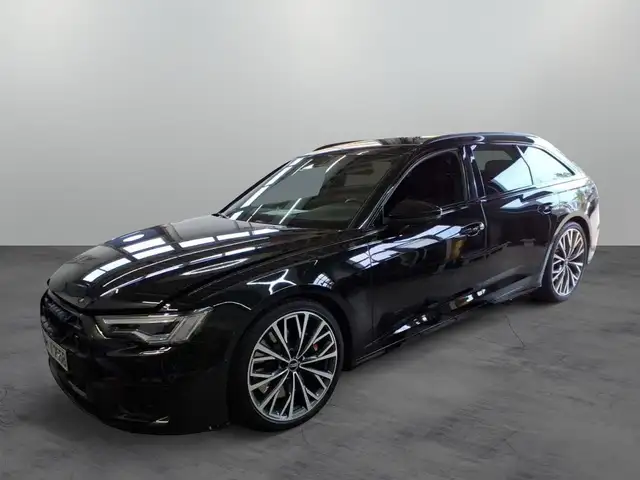 Audi S6 view 2