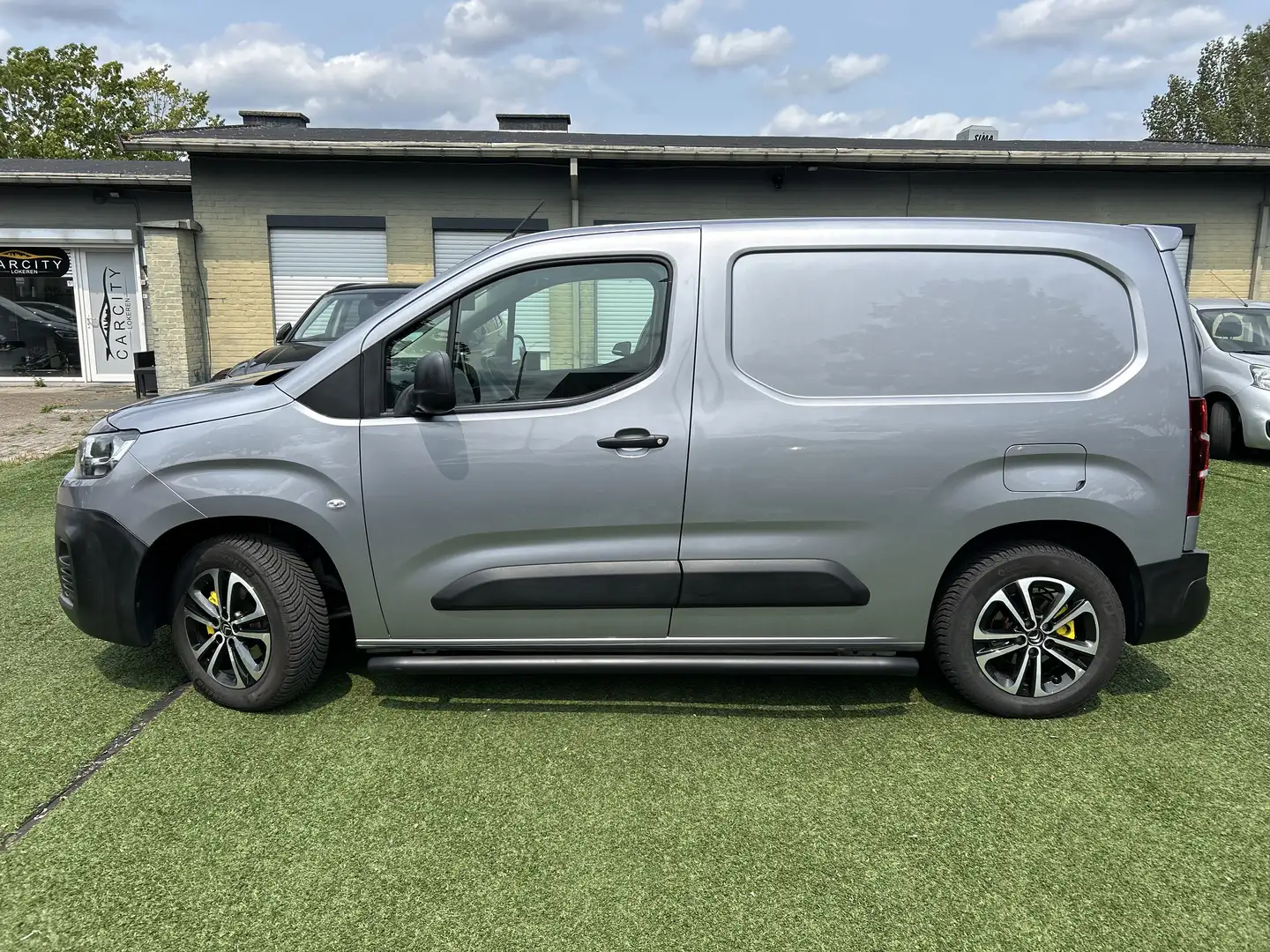 Citroen Berlingo 1.6BlueHDi*NAVIGATIE*AIRCO*CRUISE CONTROL*CAMERA Gris - 2