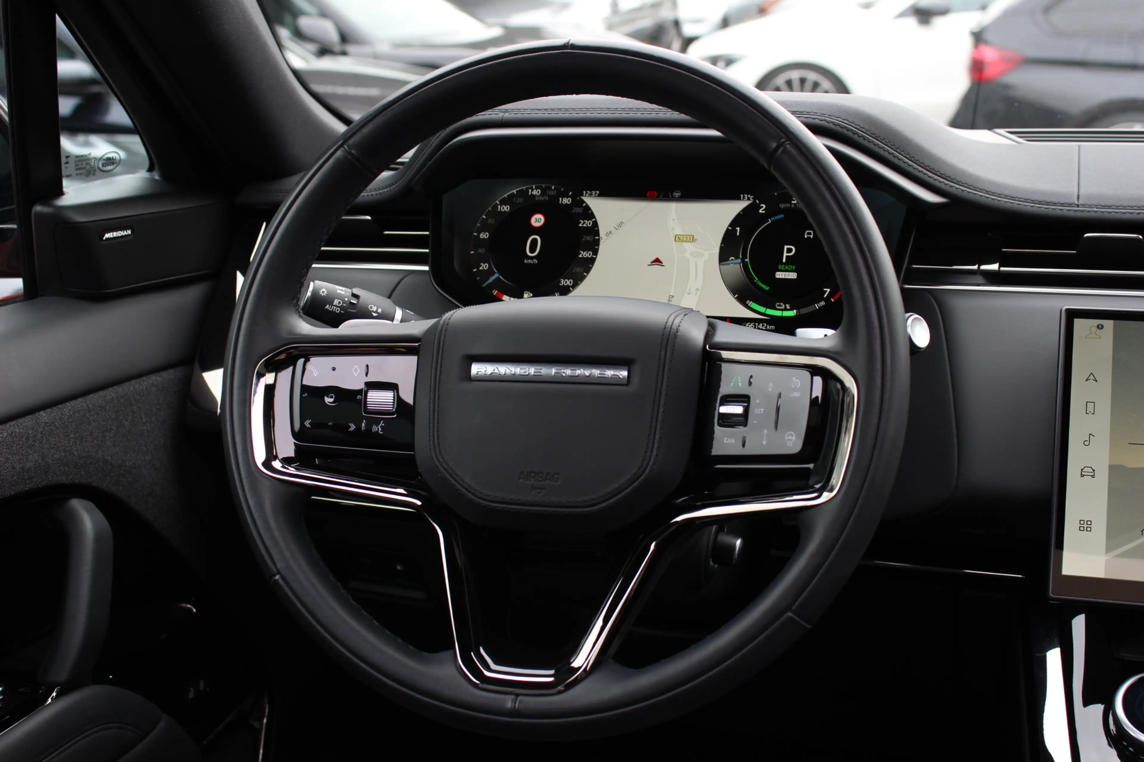 Land Rover Range Rover Sport 3.0 P440e Dynamic HSE / Panoramadak / Head-up / 36 — photo 17