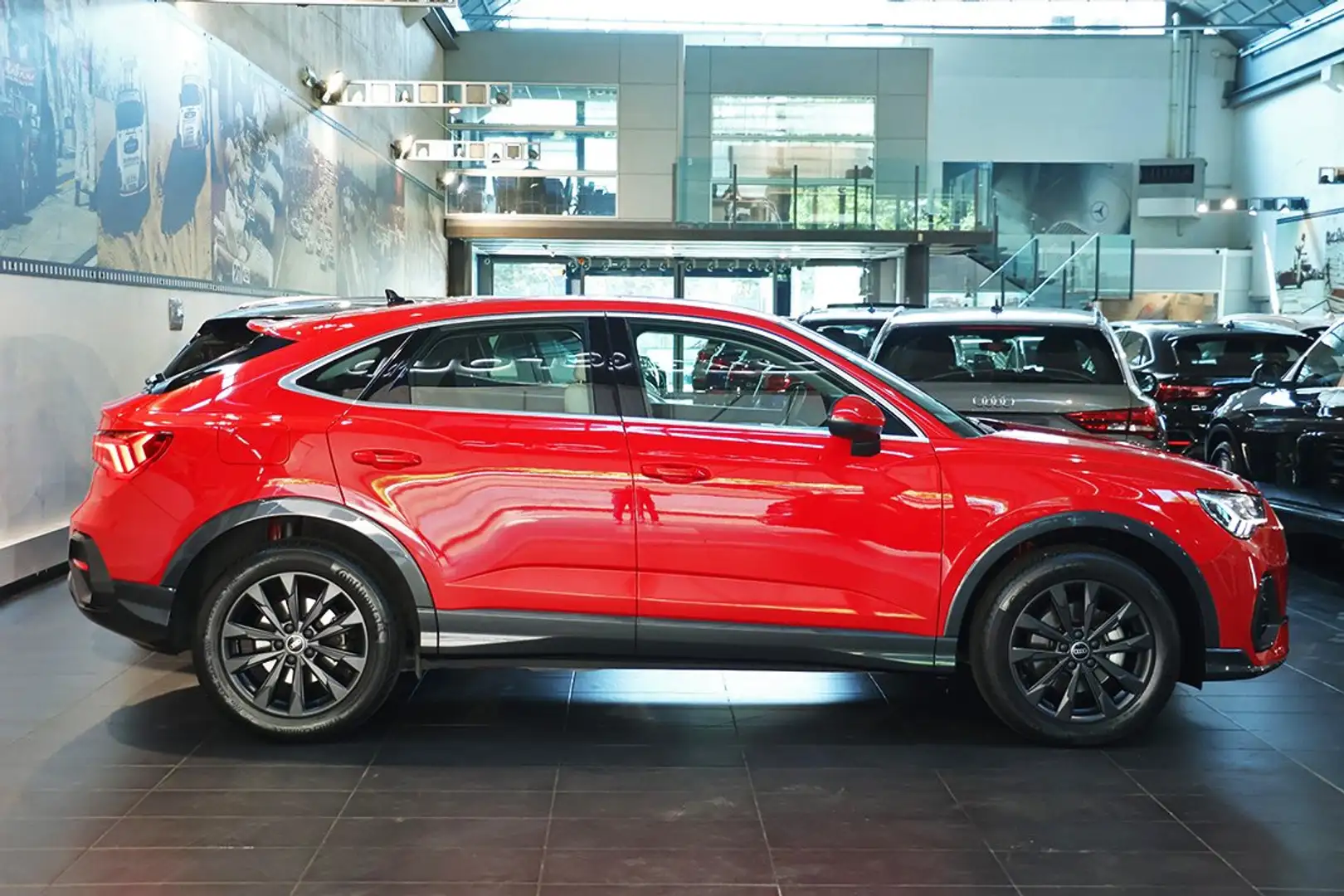 Audi Q3 35 TFSI Sportback SPB S-Tronic Busin. Plus - PELLE Rosso - 2