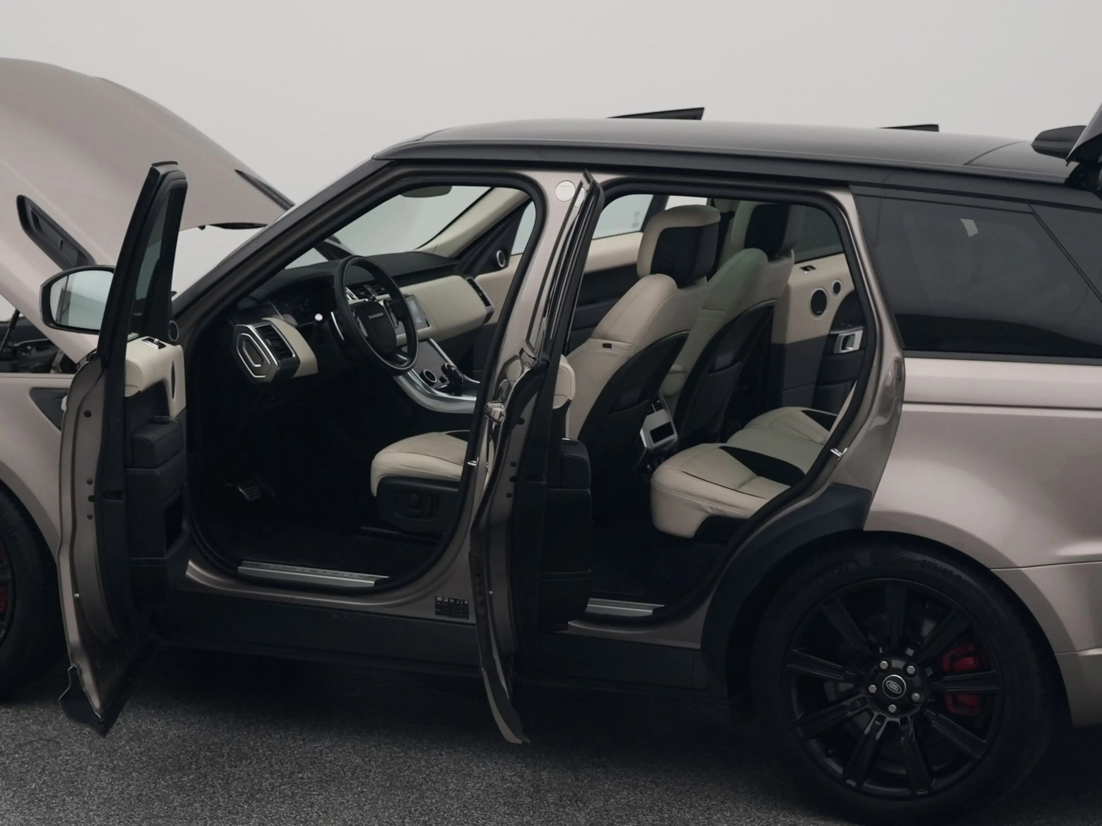 Land Rover Range Rover Sport P400e HSE Dynamic | PANO | CAMERA | MERIDIAN | LUC — photo 33