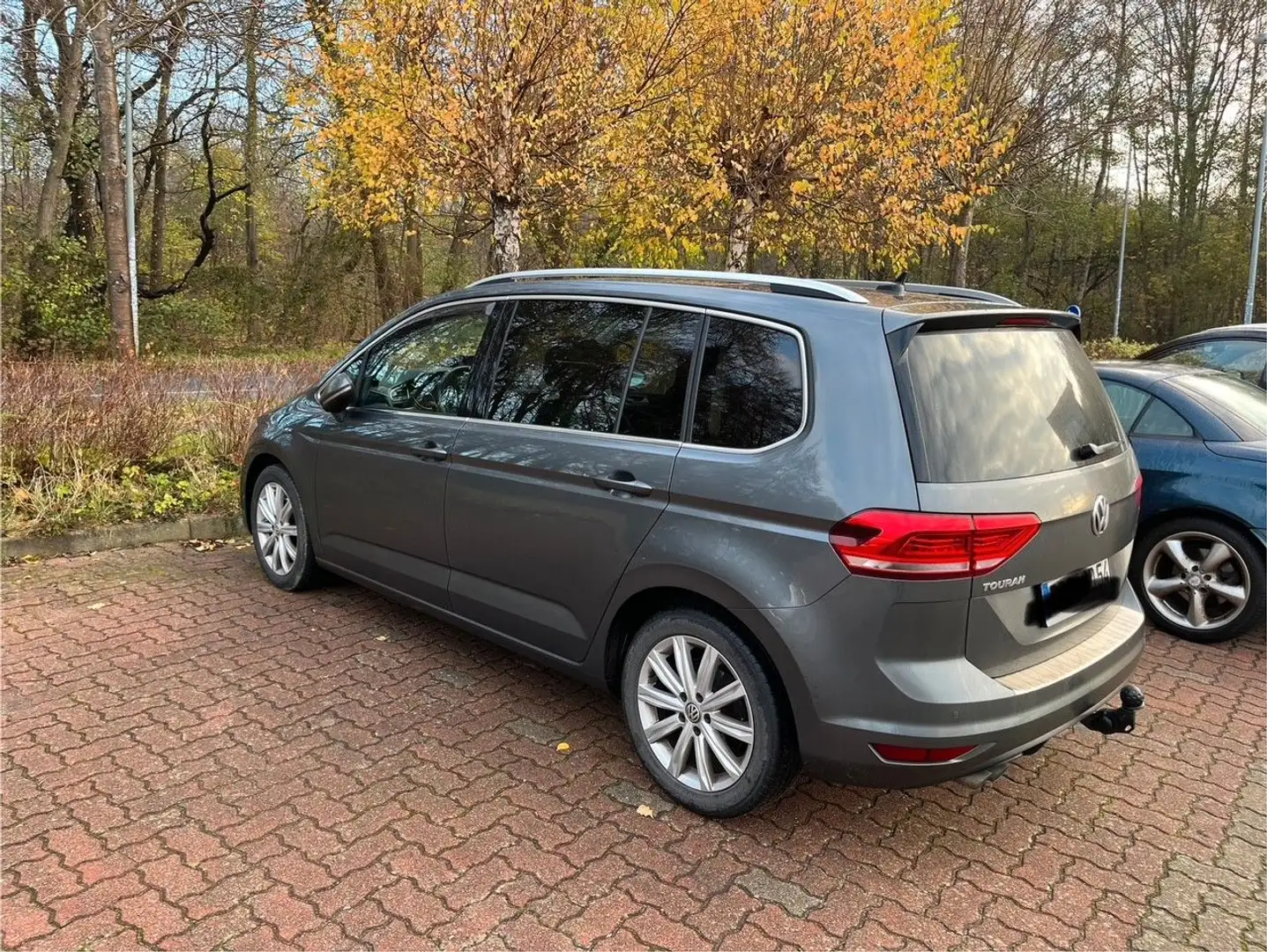Volkswagen Touran Highline BMT/Start-Stopp Grau - 1