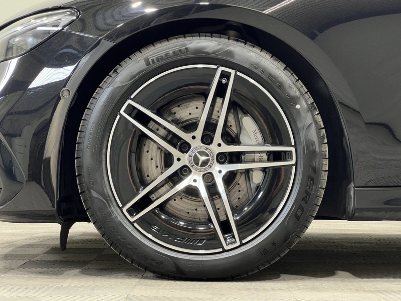 Mercedes-Benz E 220 d T AMG Night Pano AHK Winter Distro 19" — photo 2