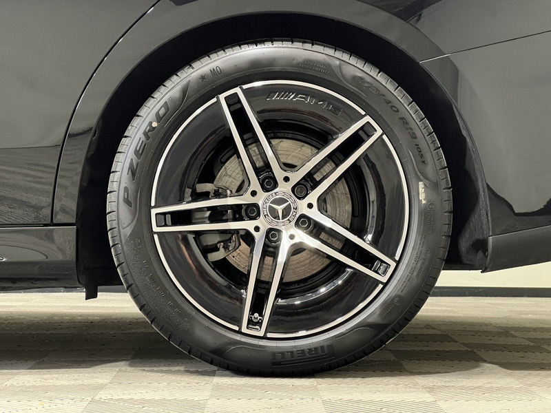 Mercedes-Benz E 220 d T AMG Night Pano AHK Winter Distro 19" — photo 5