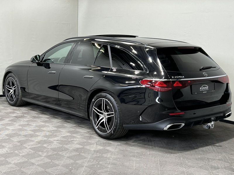 Mercedes-Benz E 220 d T AMG Night Pano AHK Winter Distro 19" — photo 6