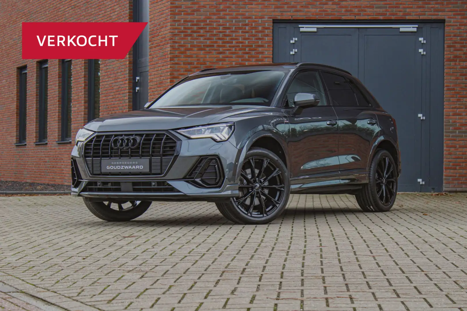 Audi Q3 45 TFSI e S edition | Pano | Leder | Memory | Trek Gris - 1