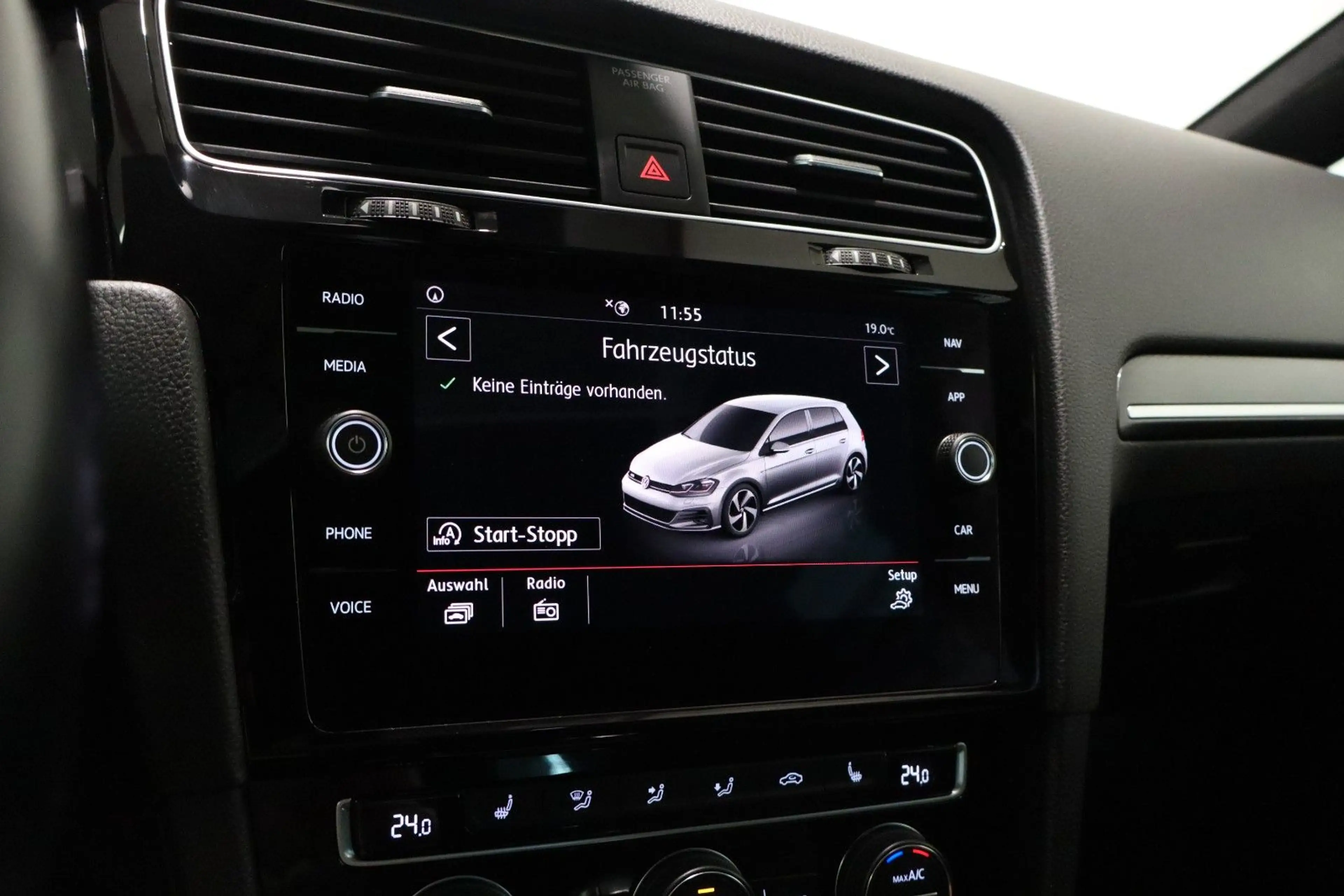 Volkswagen Golf VII GTI 2,0 TSI DSG Performance Virtual ACC — photo 12
