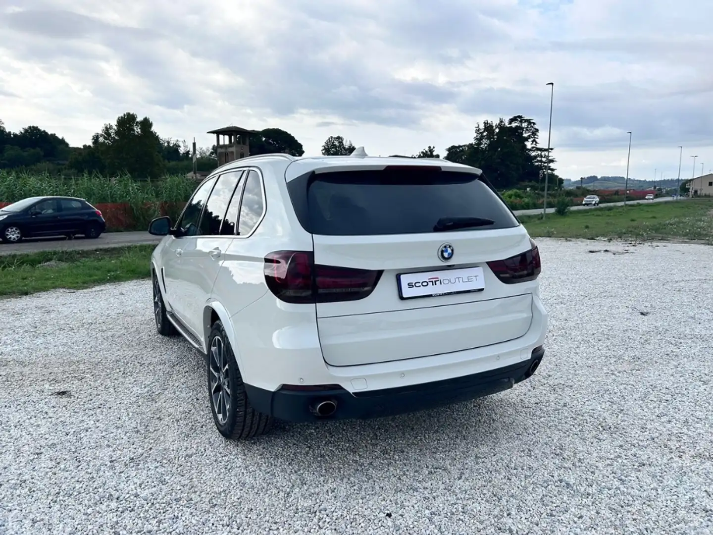 BMW X5 xdrive25d Experience 231cv auto Bianco - 2