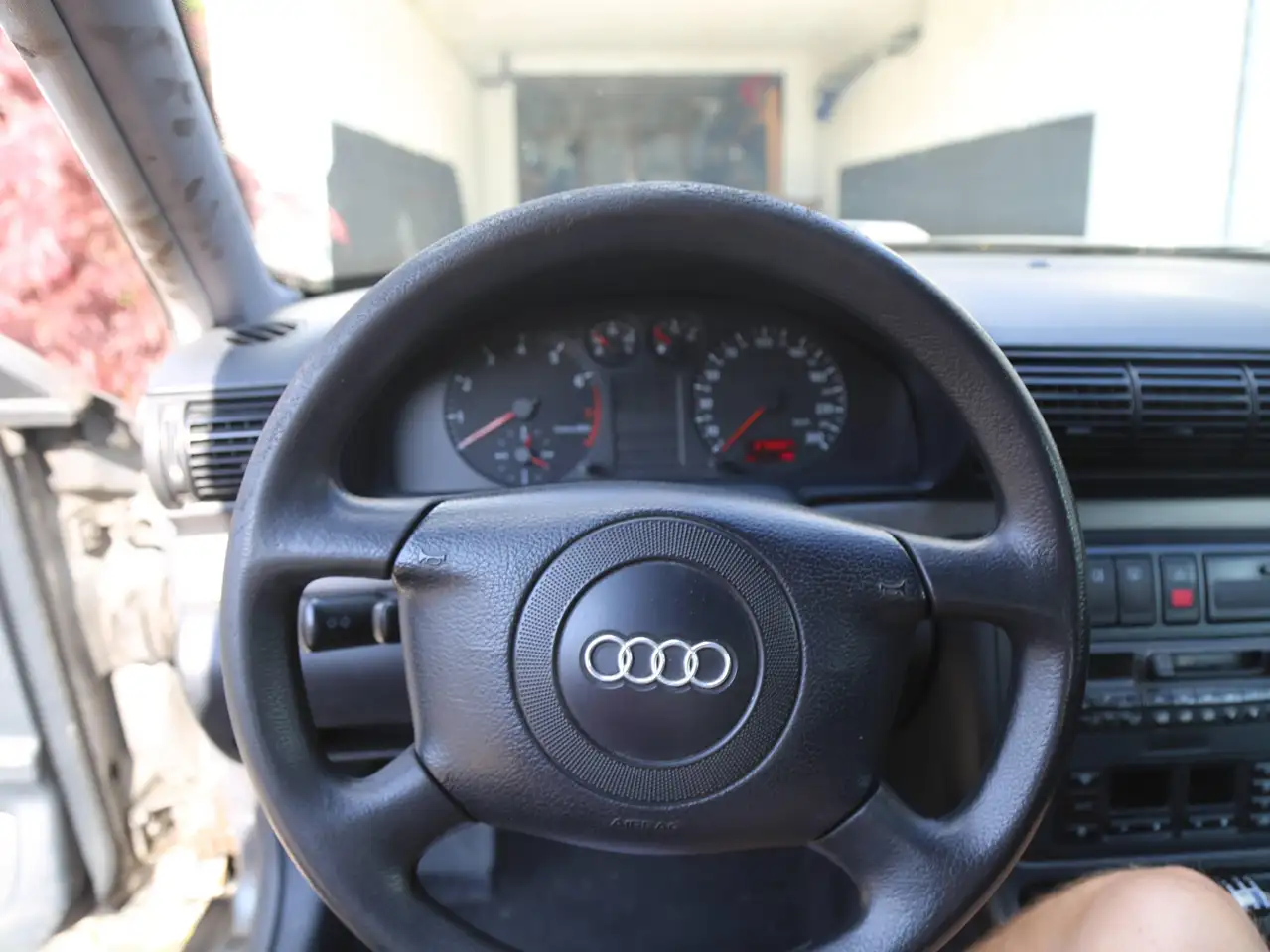 Audi A4 1.6, foto 9