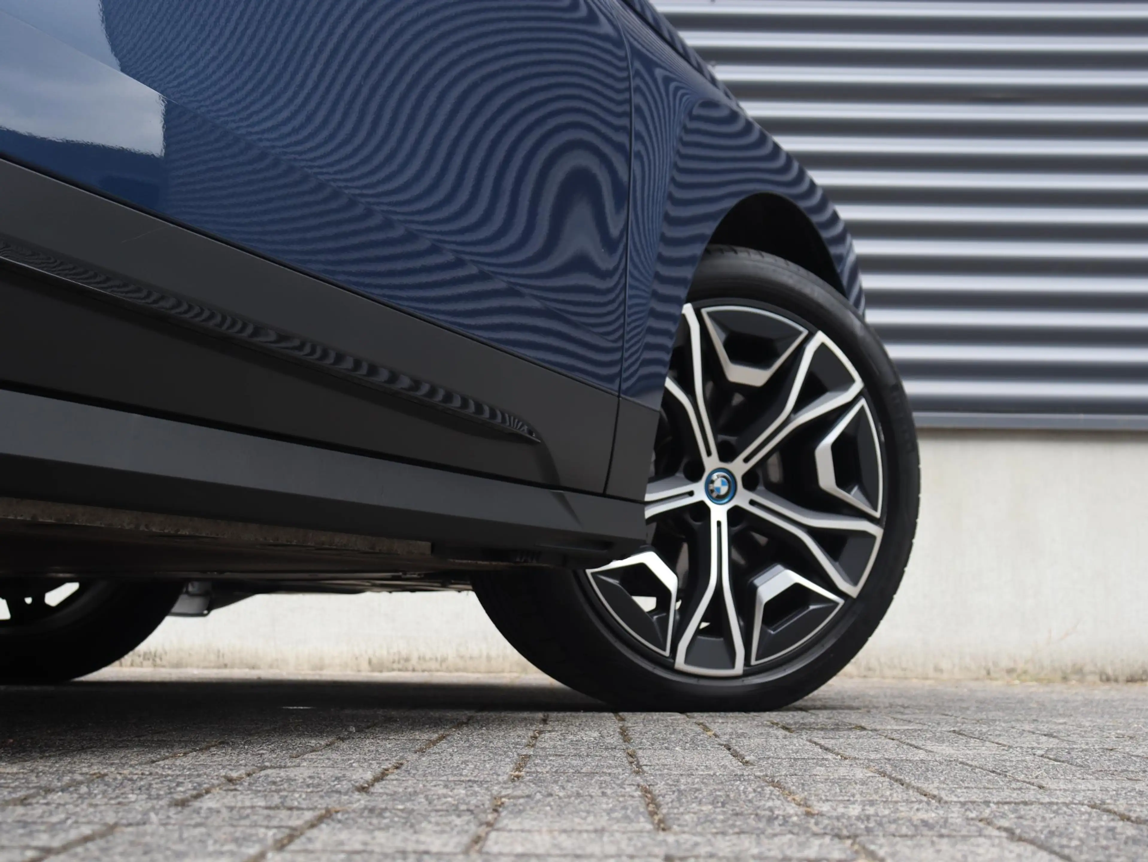 BMW iX xDrive40 | Driving Assistant Prof. | Trekhaak | He — photo 7