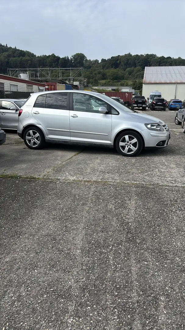 Volkswagen Golf Plus 1.9 TDI Comfortline - 1