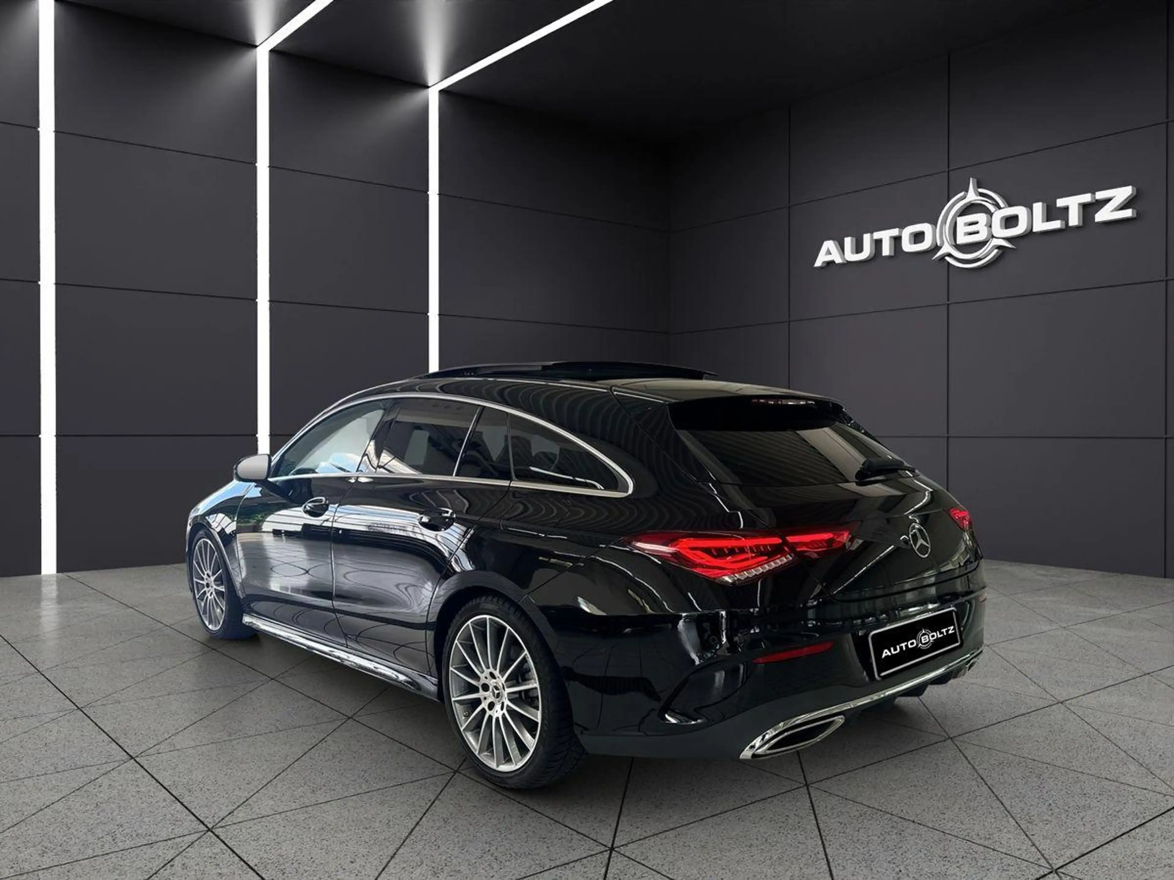 Mercedes-Benz CLA 200 AMG Leder Pano 360 Kam — photo 4