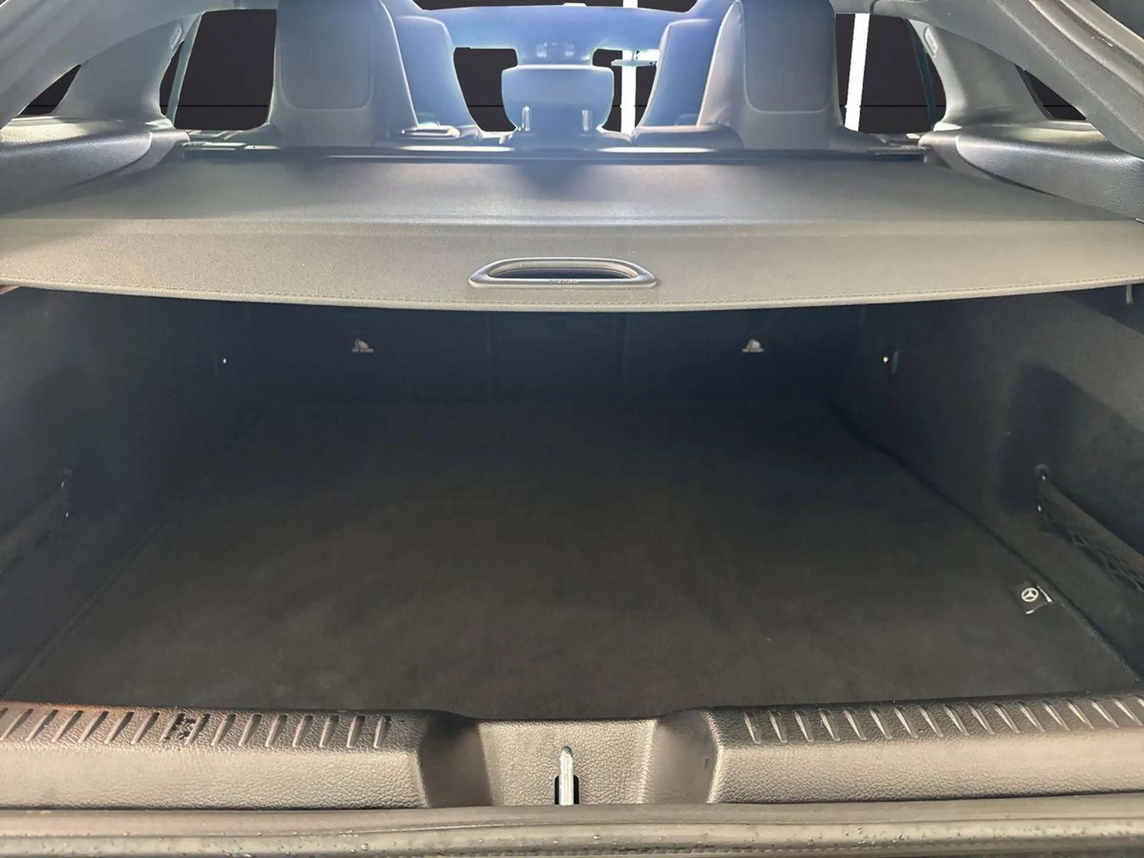 Mercedes-Benz CLA 200 AMG Leder Pano 360 Kam — photo 15