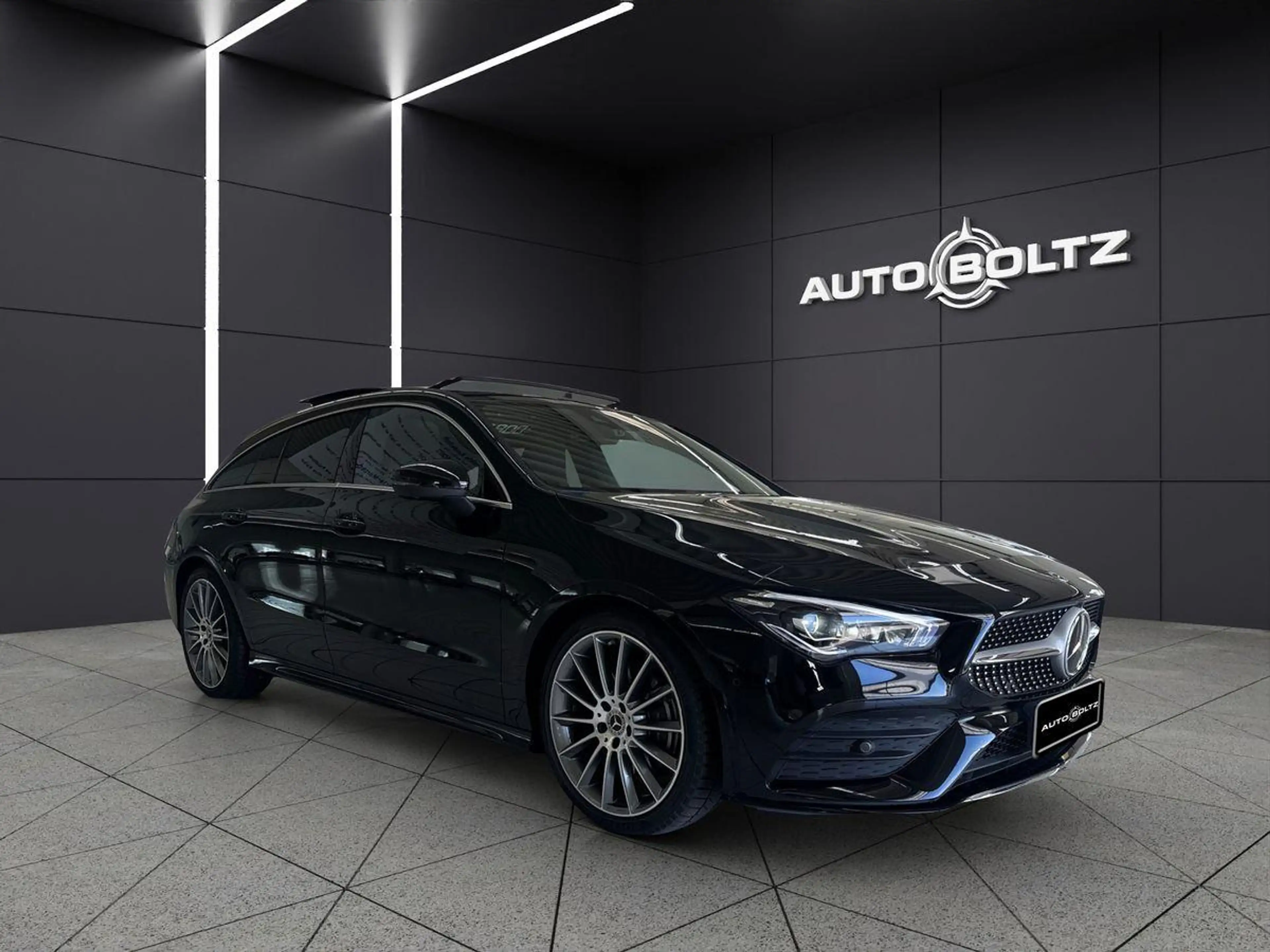 Mercedes-Benz CLA 200 AMG Leder Pano 360 Kam — photo 8