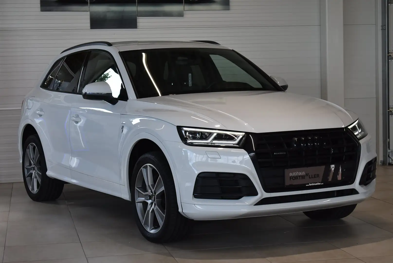 Audi Q5 40 TDI quattro // S line sport plus Bianco - 1