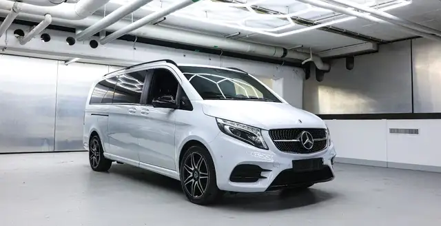 Mercedes-Benz V 220 V300 d AMG AVANTGARDE EDITION extralang 1. Hand