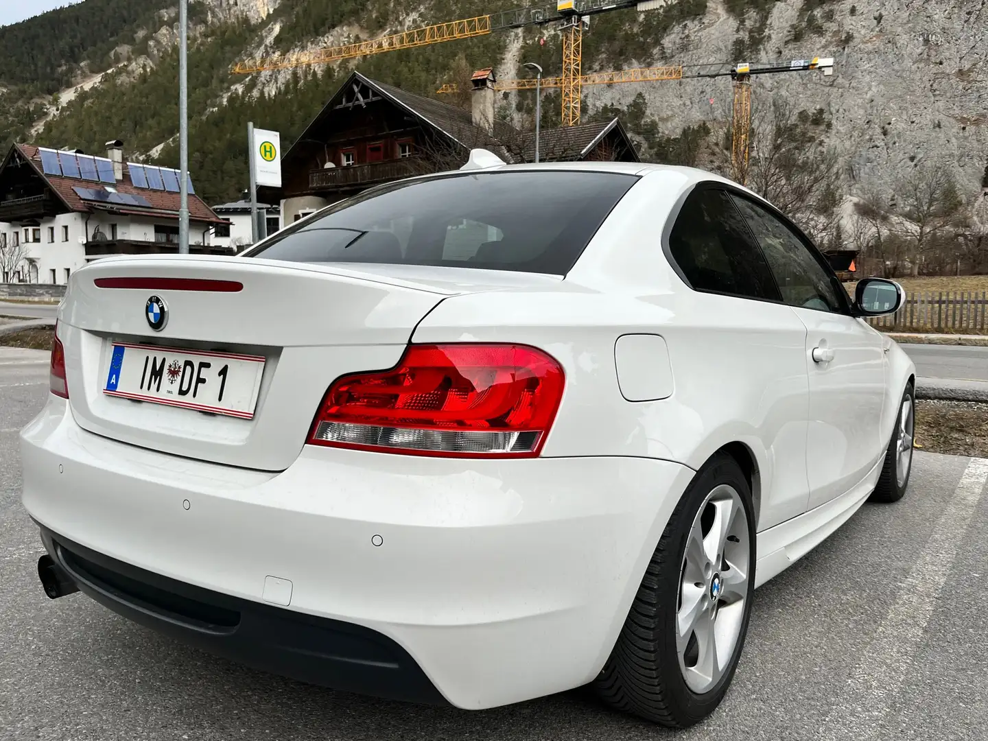 BMW 135 135i Coupé DKG Blanc - 2