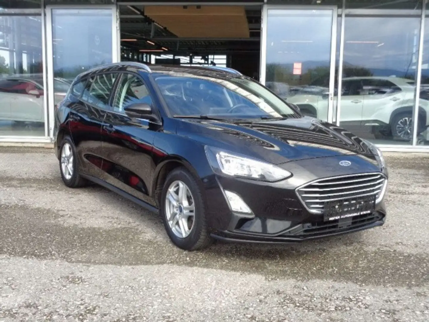Ford Focus Traveller 1,5 TDCi Aut. *LED *NAVI *Kamera Schwarz - 1