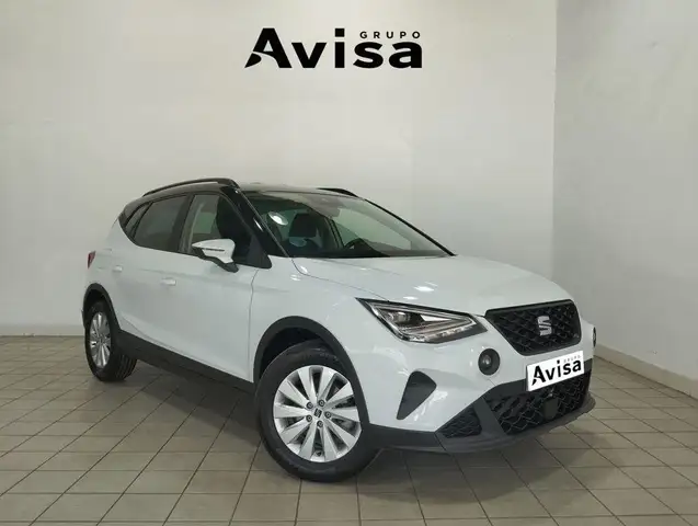 Seat Arona main image