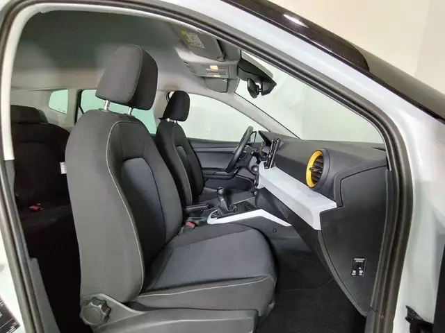 Seat Arona view 5