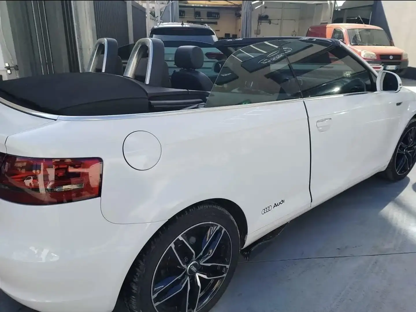 Audi A3 A3 Cabrio 2.0 tdi Ambition s-tronic Bianco - 2