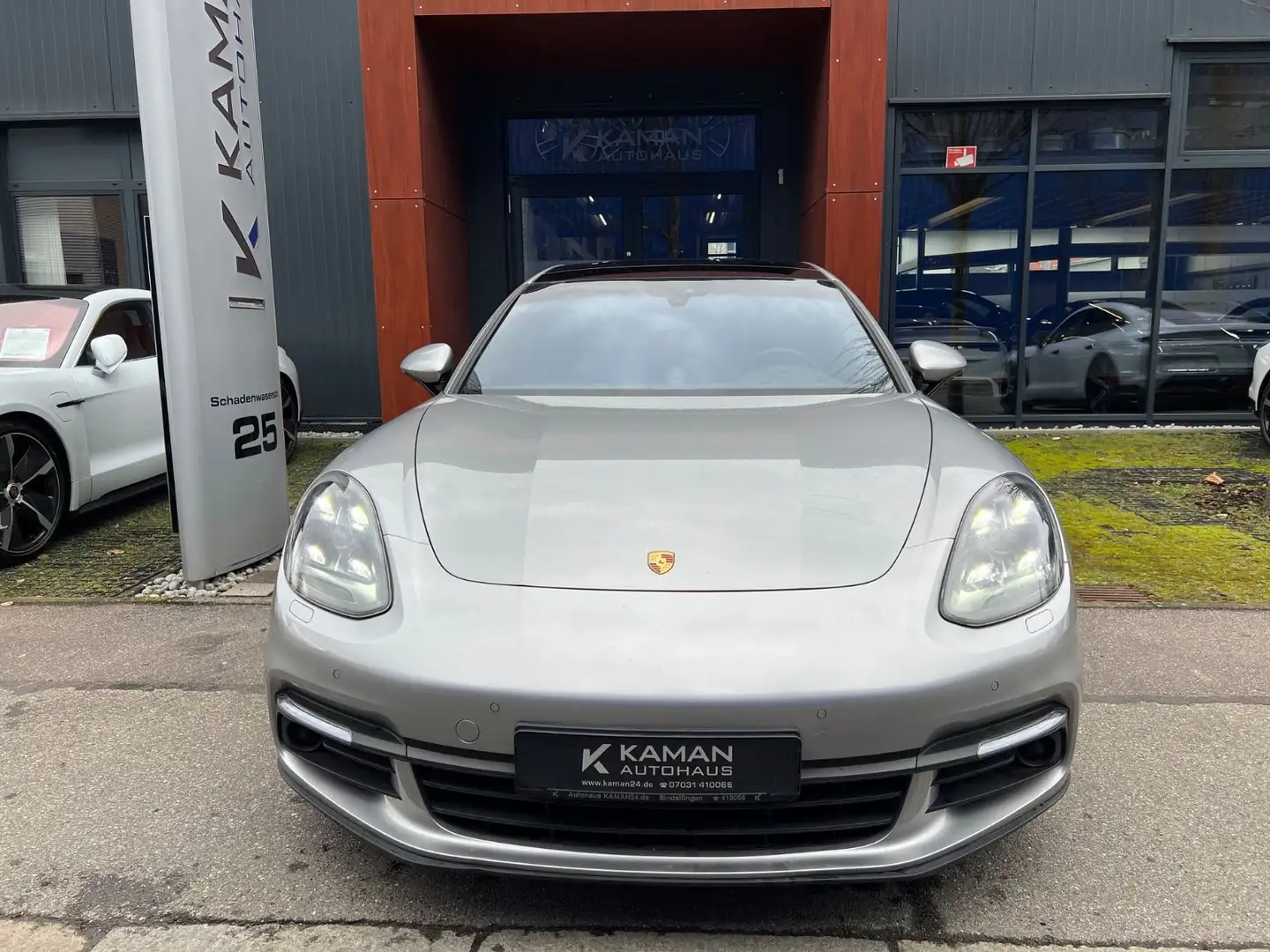 Porsche Panamera 4 E-Hyb. Sport Turis. #EDITION 10 Jahre Zilver - 2