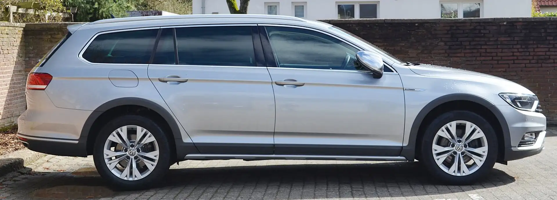 Volkswagen Passat Alltrack Passat Alltrack 2.0 TDI SCR 4Motion DSG (BMT) Grau - 2