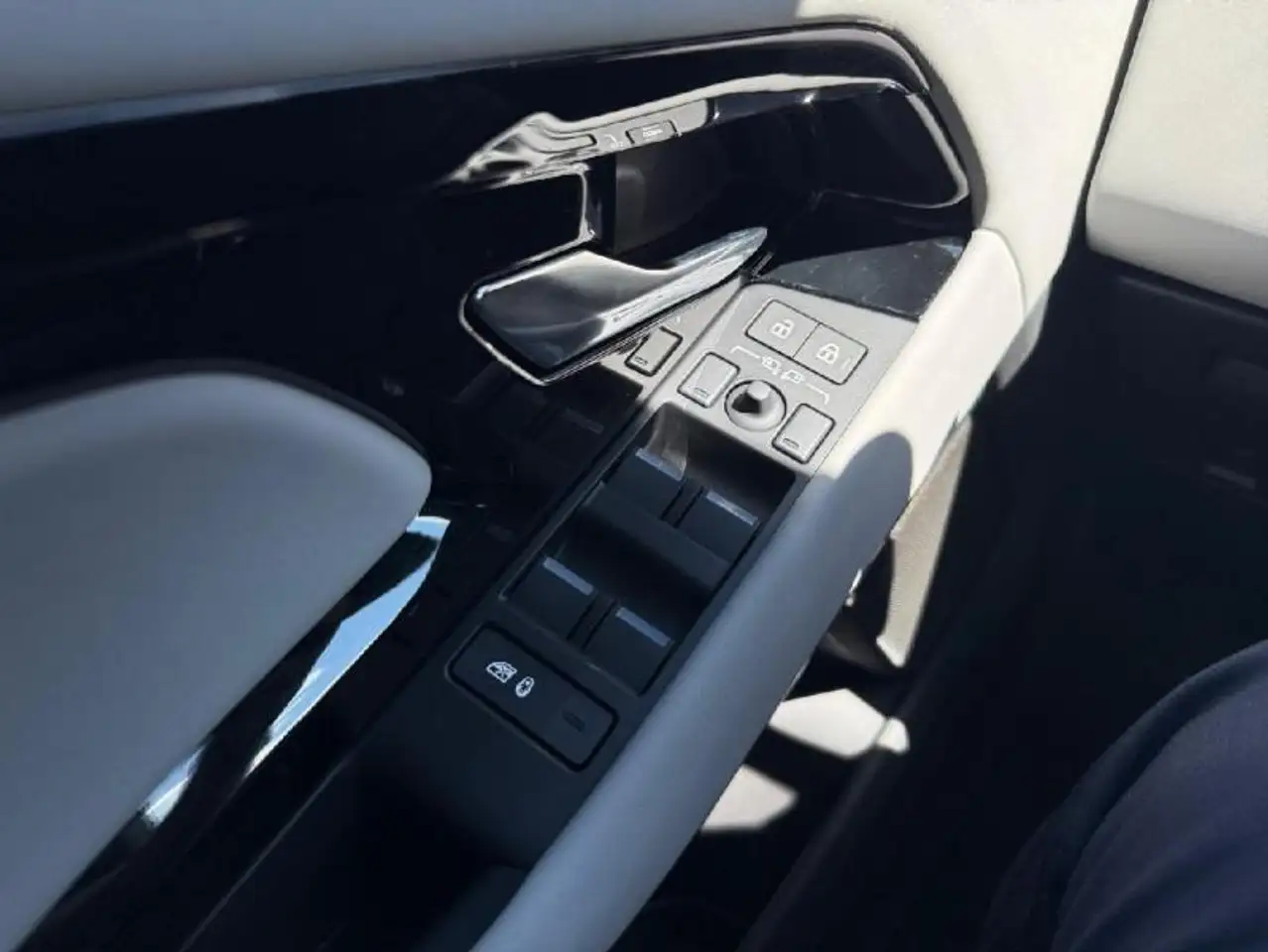 Land Rover Range Rover Evoque 2026 — фото 19