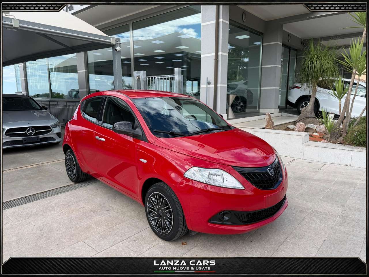 Lancia Ypsilon 1.0 FireFly 5p.S&S Hybrid Silver