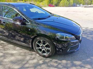 V40 Cross Country D2 Powershift Ocean Race