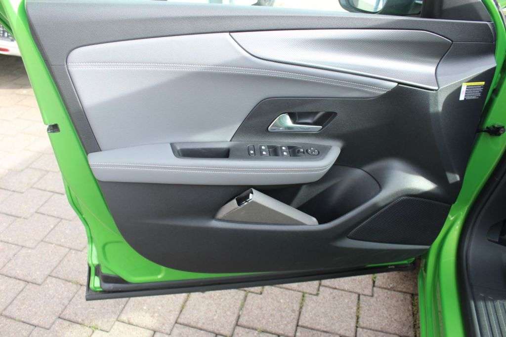 Opel Mokka E