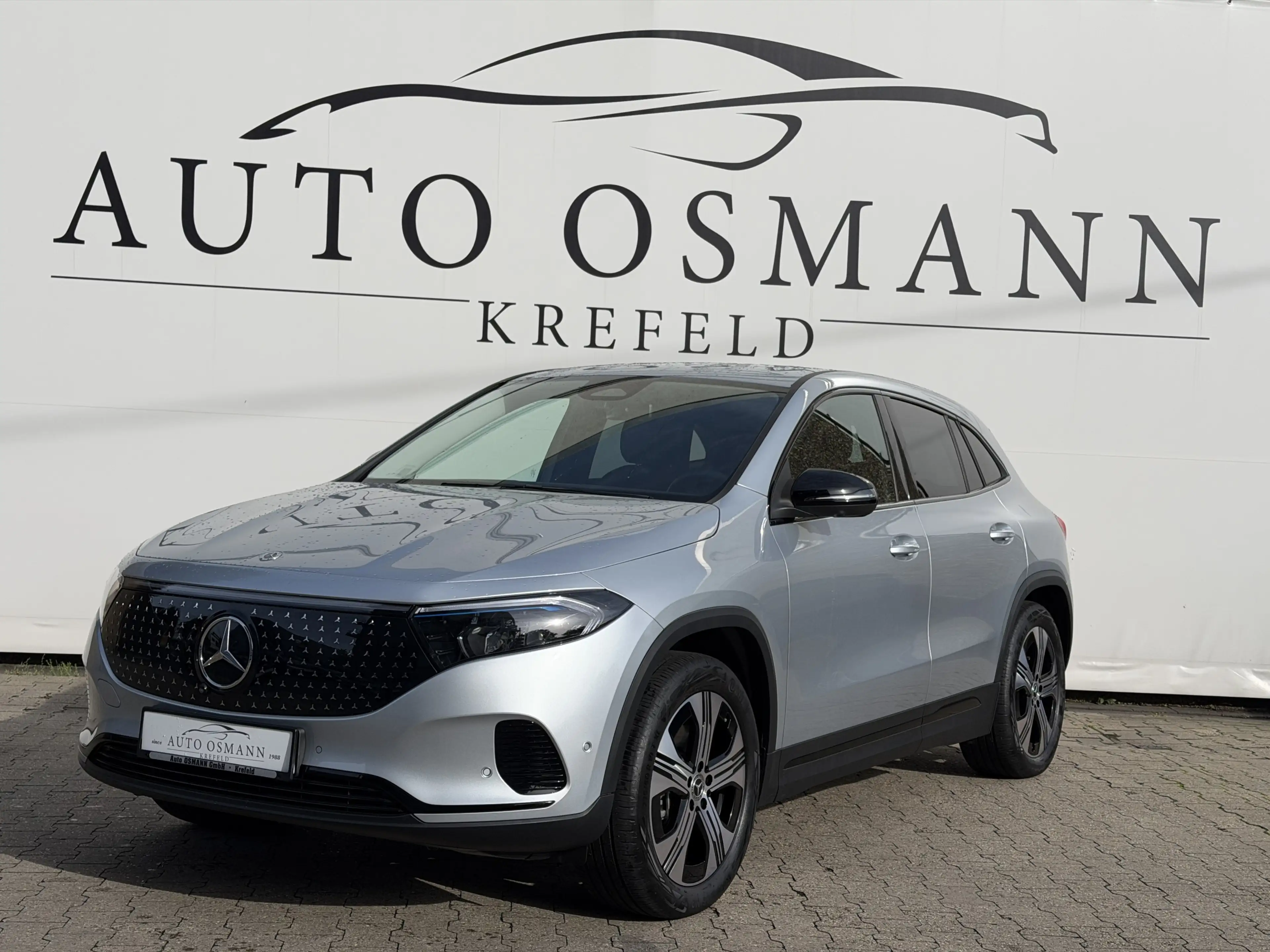 Mercedes-Benz EQA 350 4Matic   Distr+  360°KAM  NP: 69.115,20€