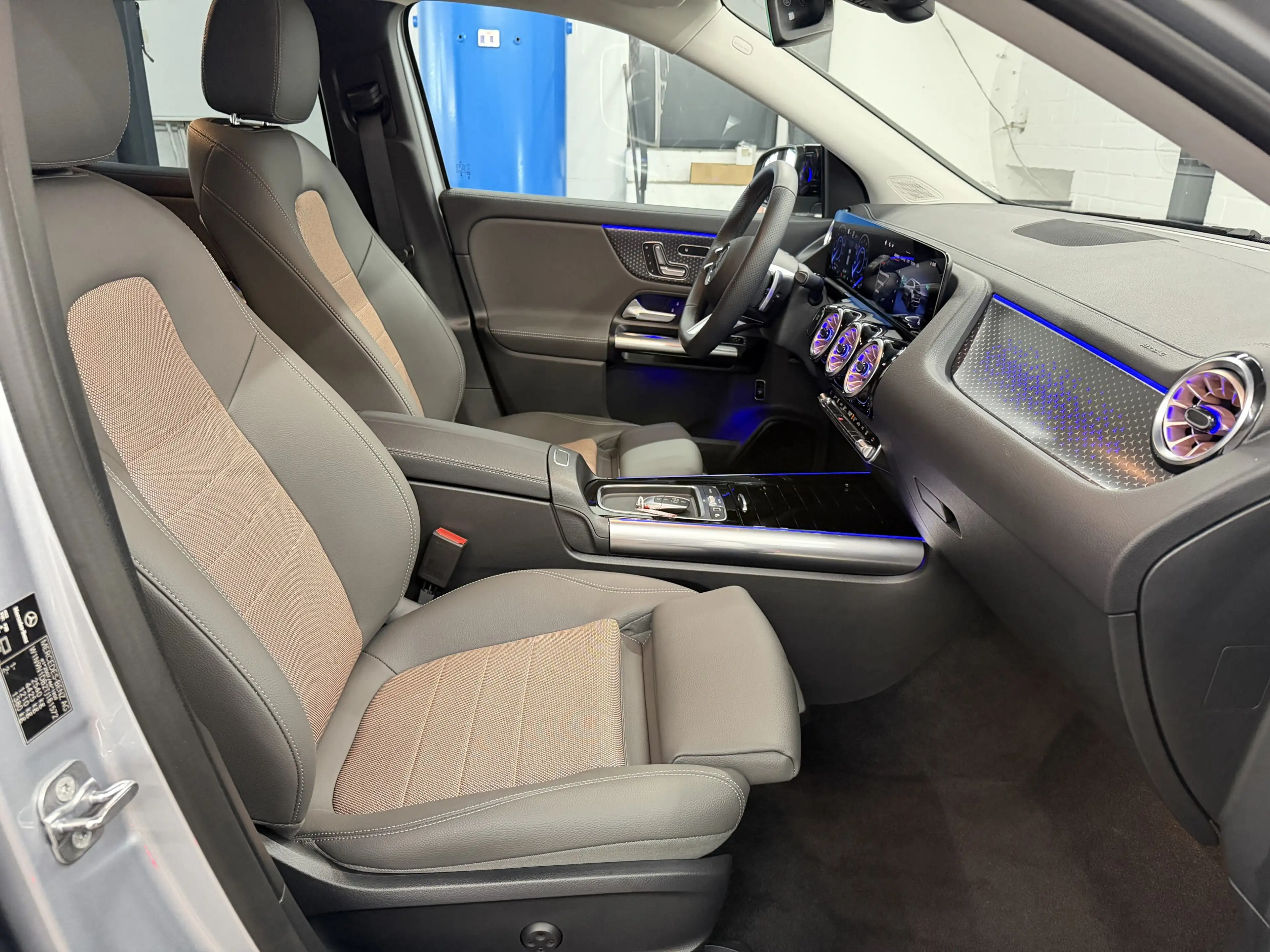 Mercedes-Benz EQA 350 4Matic Distr+ 360°KAM NP: 69.115,20€ — photo 11