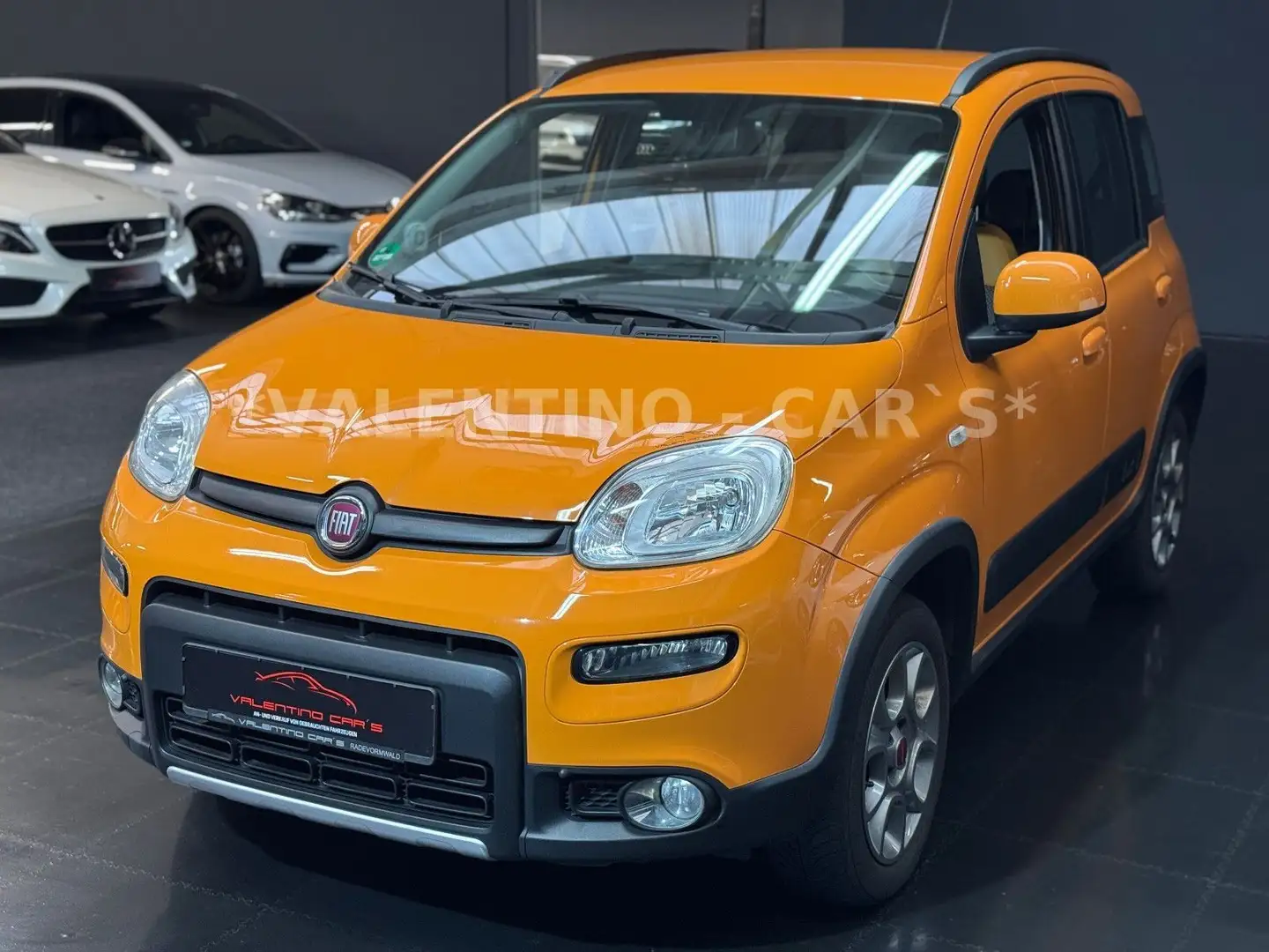 Fiat Panda Rock Cross 4x4 Klima/Multi/BT/Shz/Ahk/Pdc Orange - 2