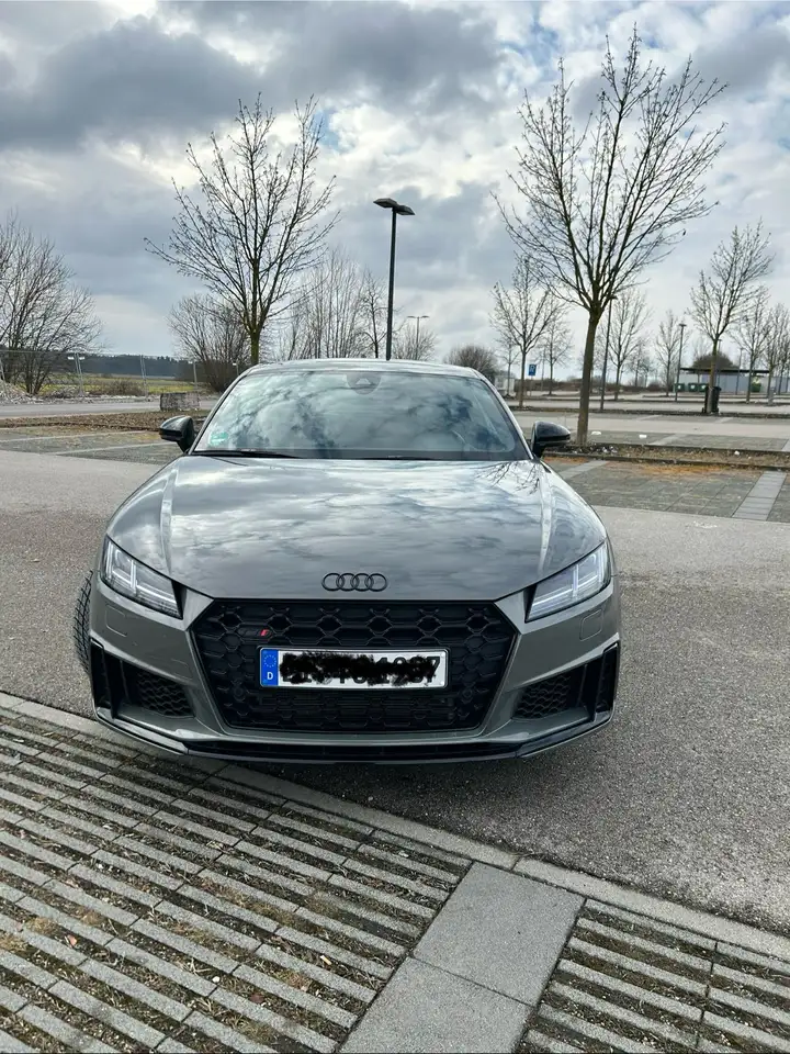 Audi TTS