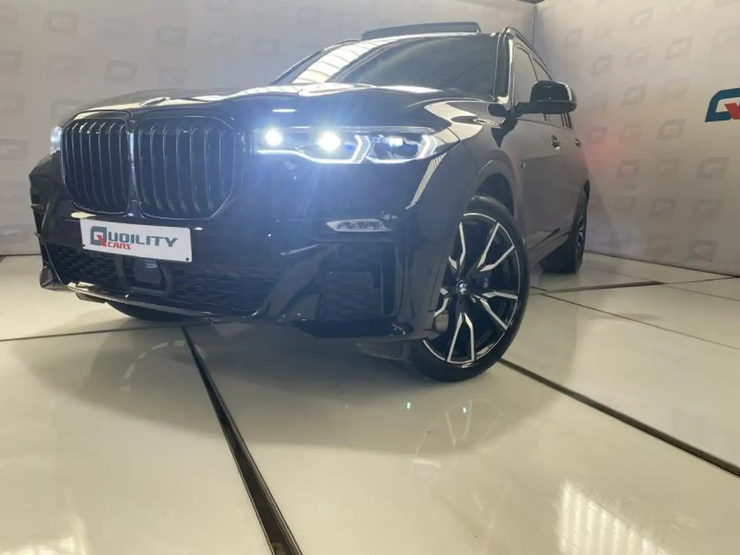 BMW X7 40d XDrive  M Sport Blauw - 2