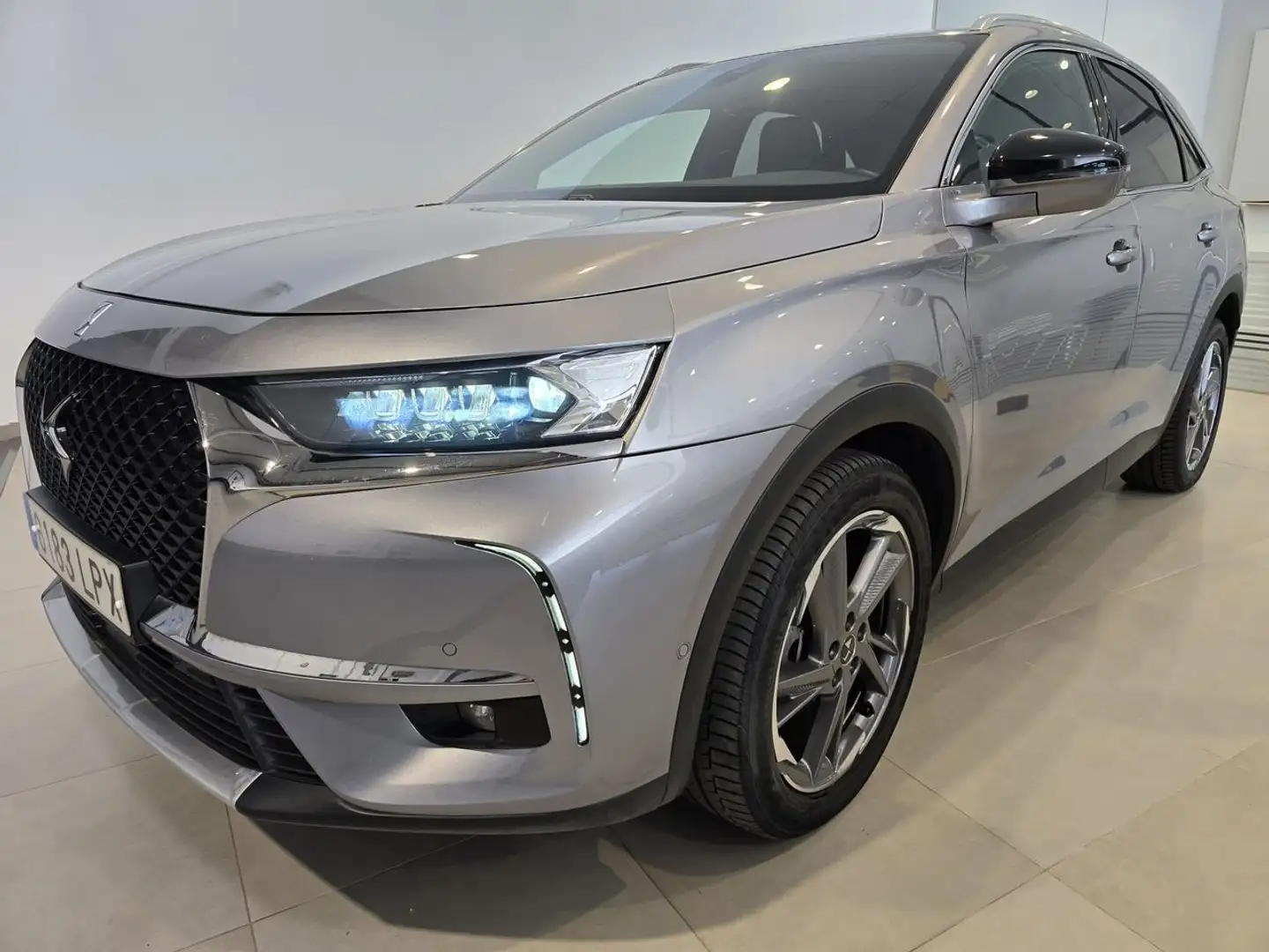 DS Automobiles DS 7 Crossback BlueHDi 180 Automático Grand Chic Gris - 2