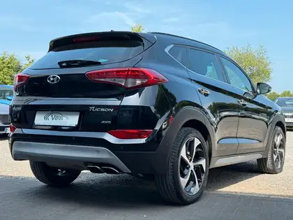 Annonce voiture d'occasion Hyundai TUCSON - CARADIZE