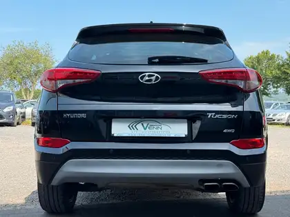 Annonce voiture d'occasion Hyundai TUCSON - CARADIZE