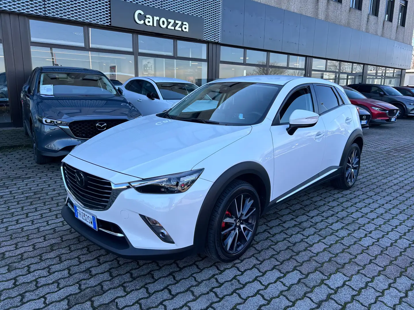 Mazda CX-3 1.5d Exceed 2wd 105cv + I-ACTIVESENSE PACK+NAVI bijela - 2