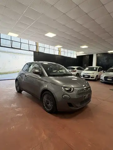 Fiat 500e 42 kWh Icon 118 cv PREZZO REALE