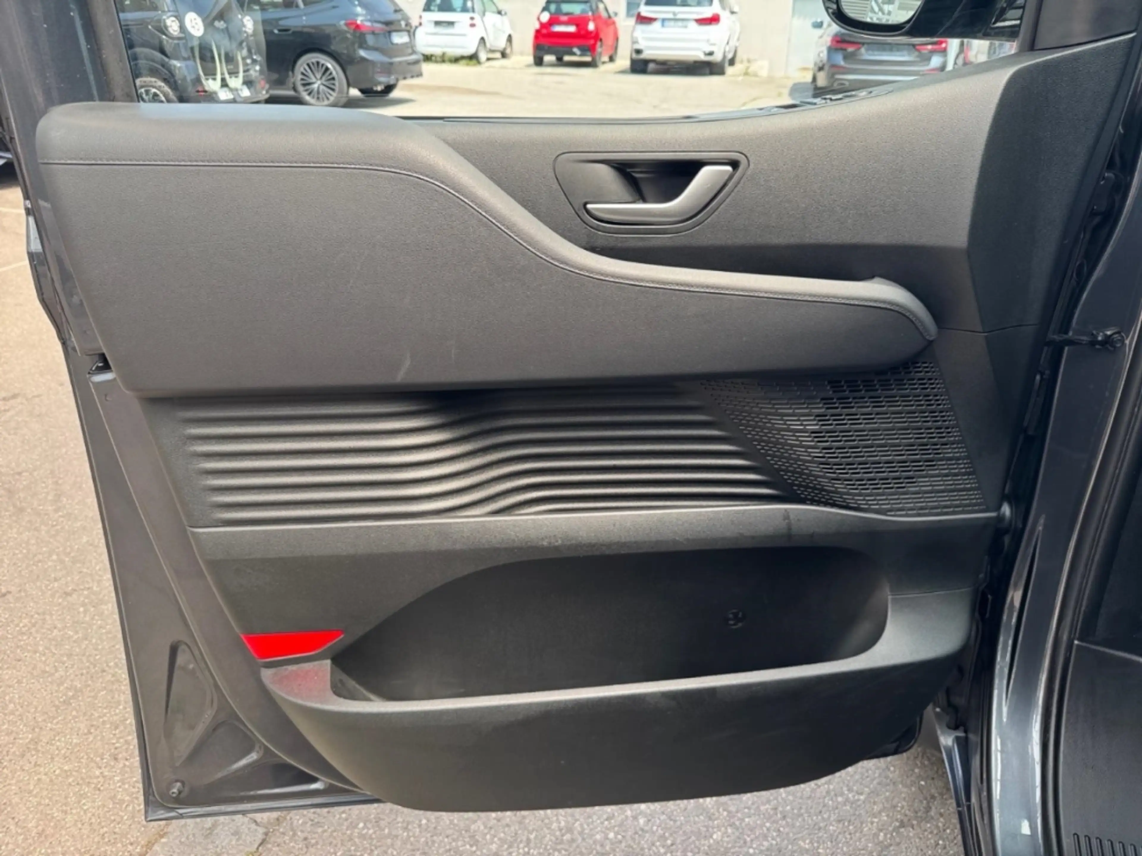 Hyundai STARIA Prime 4WD 9-SITZE+LEDER+NAVI+PANO+BT+BOSE+ — photo 14