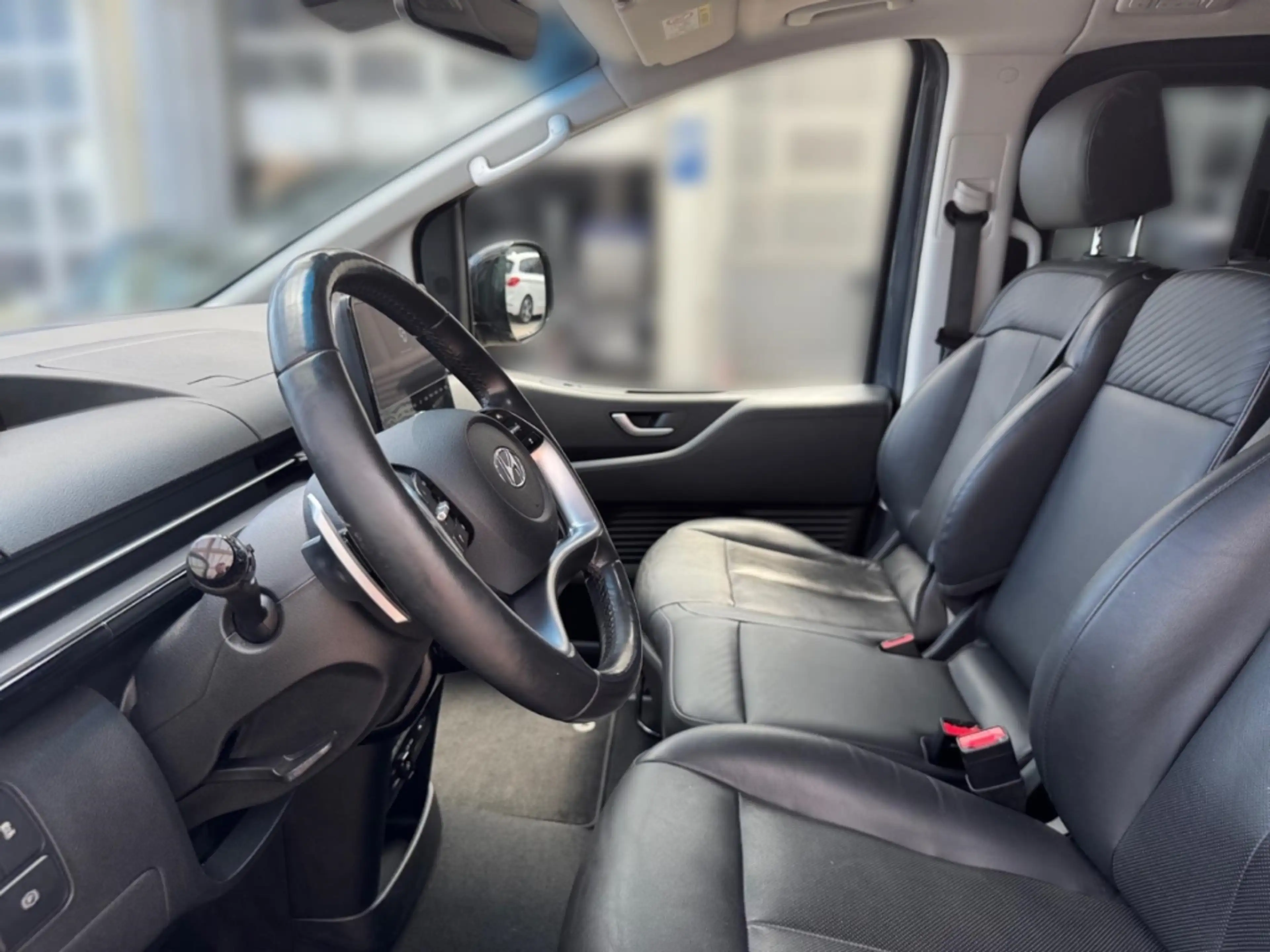 Hyundai STARIA Prime 4WD 9-SITZE+LEDER+NAVI+PANO+BT+BOSE+ — photo 15