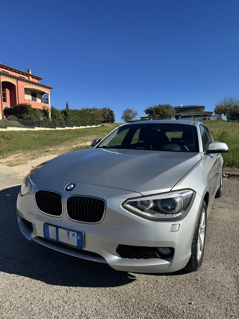 BMW 116 116d 5p Unique - 1