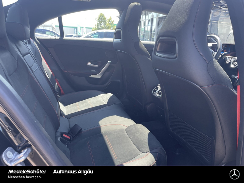 Mercedes-Benz CLA 35 AMG Mercedes-AMG CLA 35 4MATIC Coupé AMG Line/PanoSD — photo 12