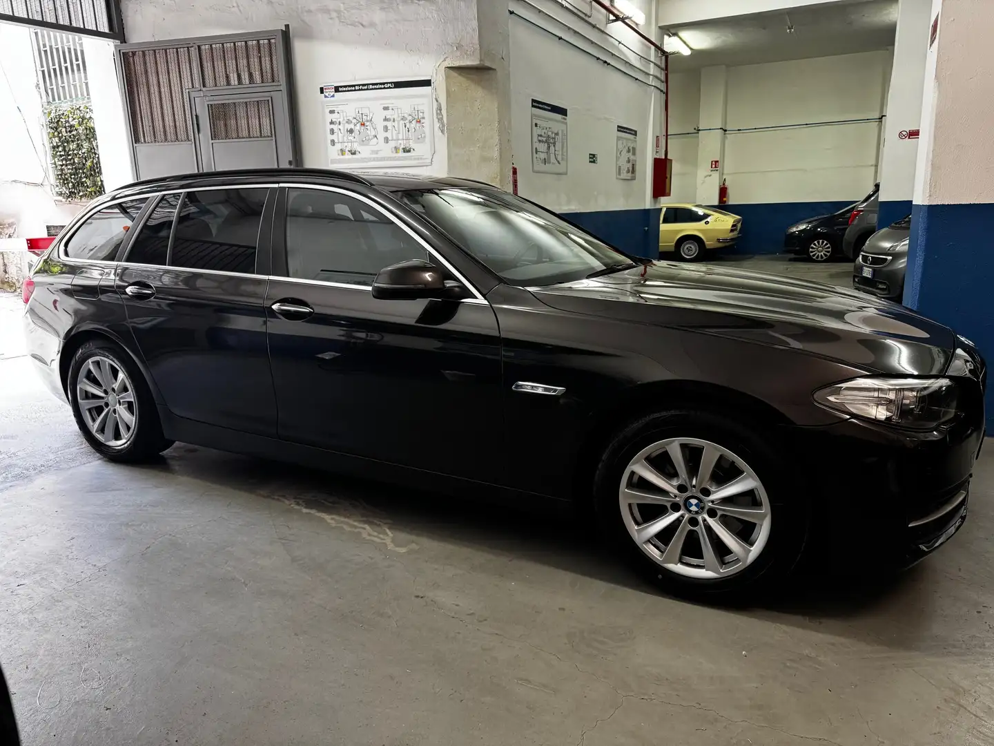 BMW 520 d Touring Luxury 184cv E6 Auto Коричневый - 1