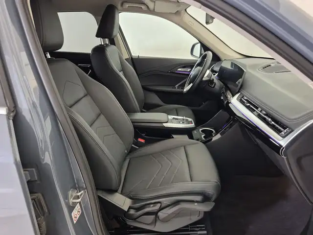 BMW X1 view 11