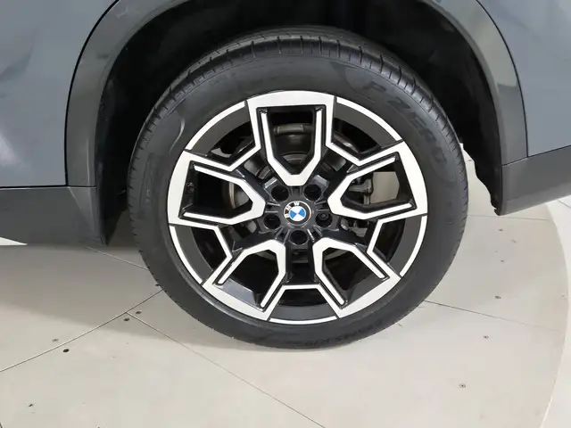 BMW X1 view 15