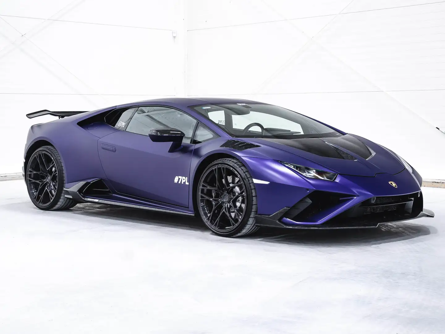 Lamborghini Huracán EVO RWD 1016 Industries Forged Carbon Violet - 1