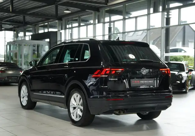 Volkswagen Tiguan view 9